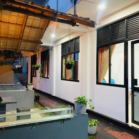 Meditation Monastery Stay إيلا المظهر الخارجي الصورة