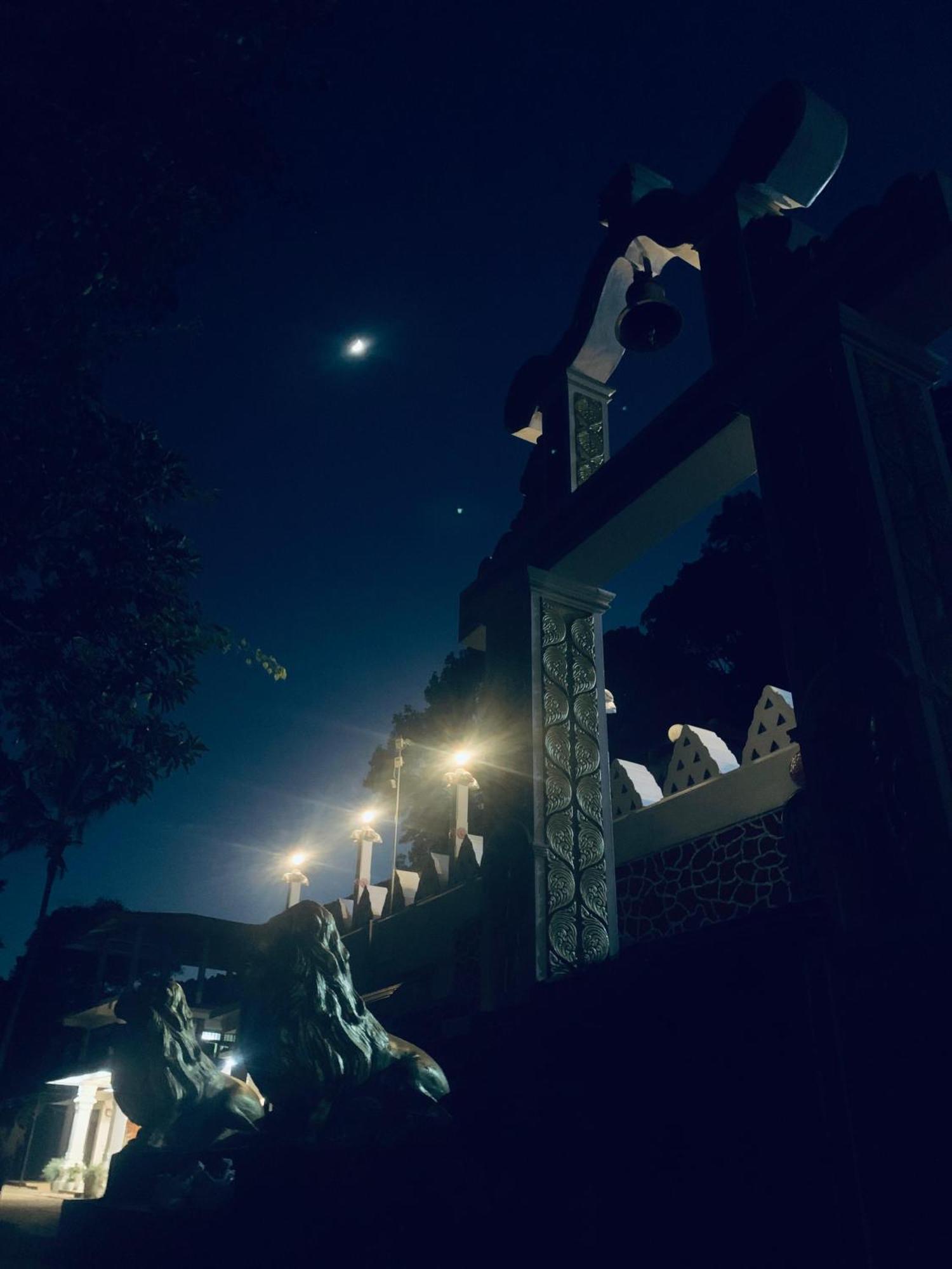 Meditation Monastery Stay إيلا المظهر الخارجي الصورة