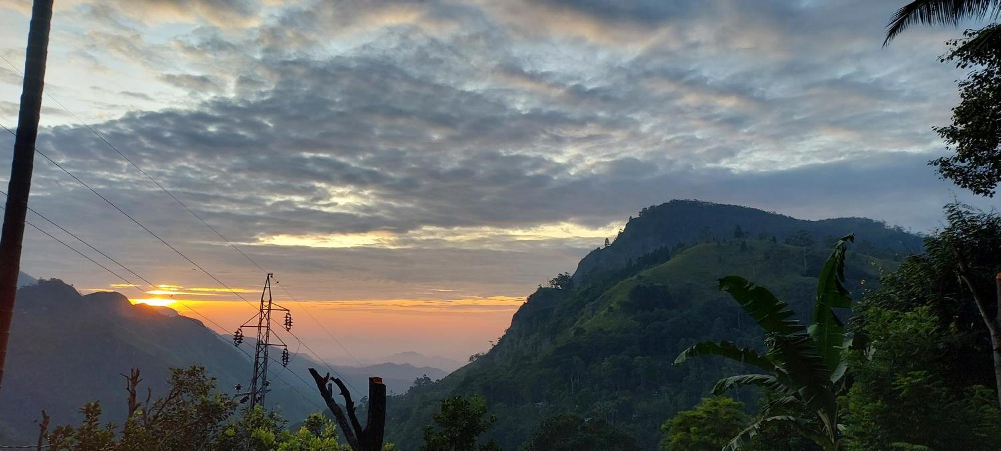 Meditation Monastery Stay إيلا المظهر الخارجي الصورة