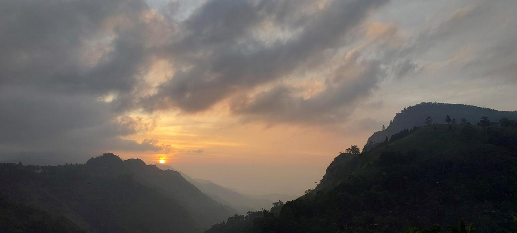 Meditation Monastery Stay إيلا المظهر الخارجي الصورة